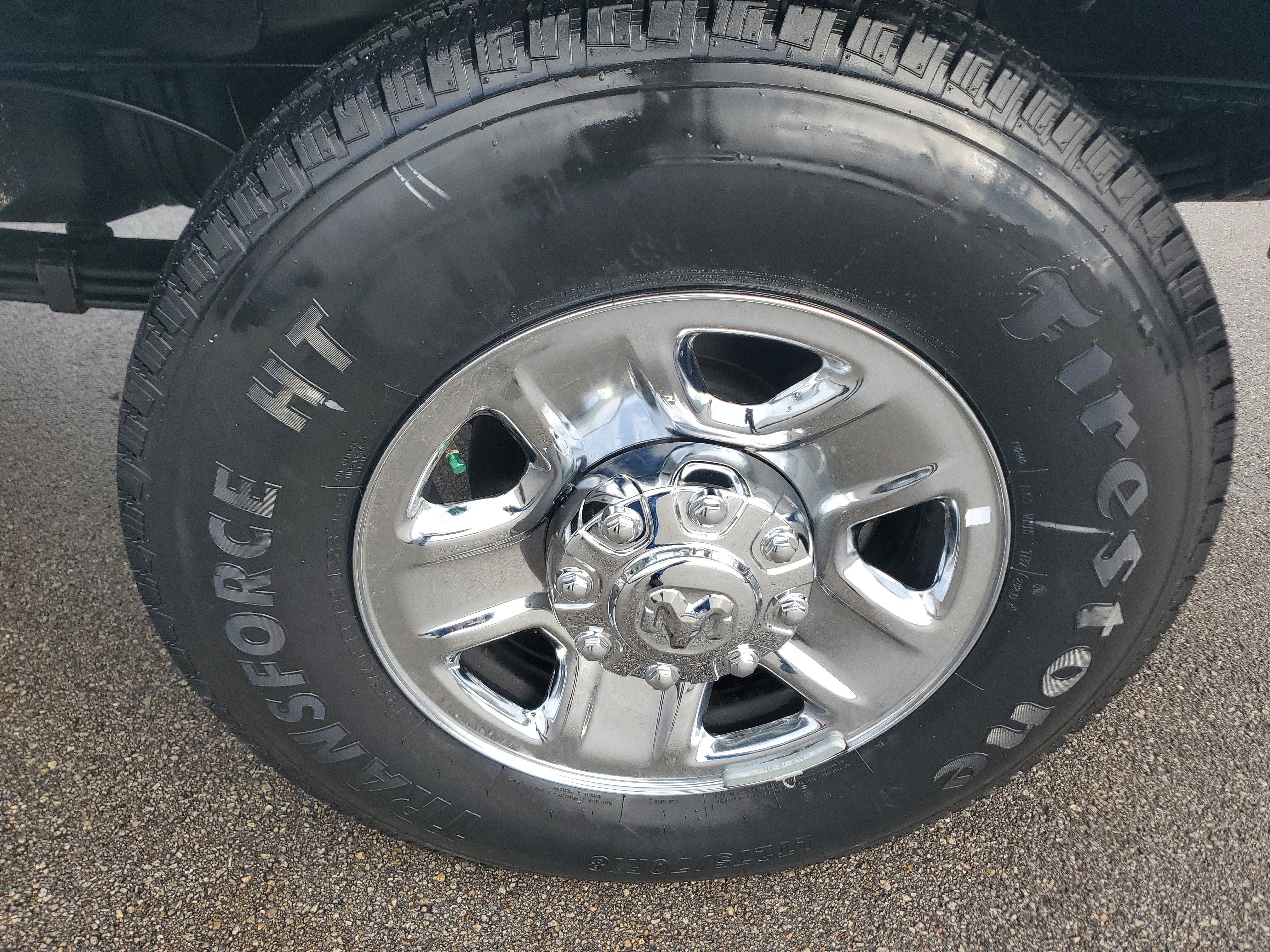 Used 2024 RAM 3500 Tradesman w/ Chrome Appearance Group AWD/4WD image 28