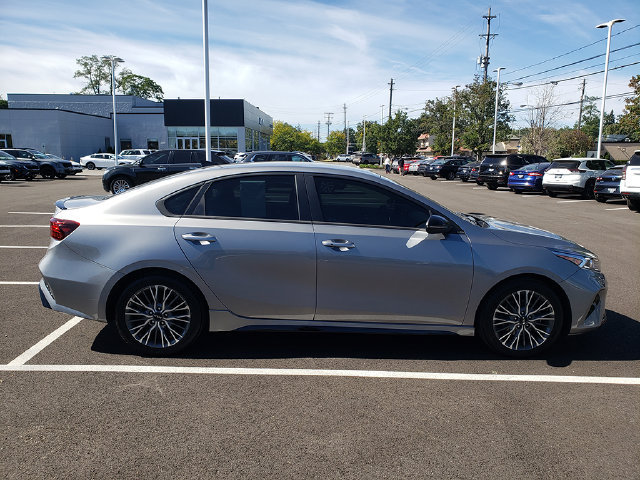 Certified 2023 Kia Forte GT-Line FWD image 7