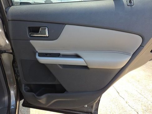 Used 2014 Ford Edge SEL w/ Equipment Group 205A FWD image 19