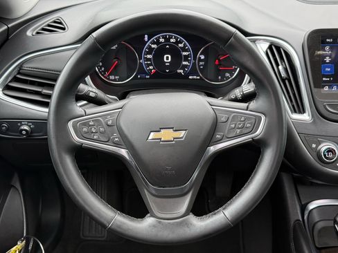 Used 2024 Chevrolet Malibu LT w/ Midnight Edition image 16