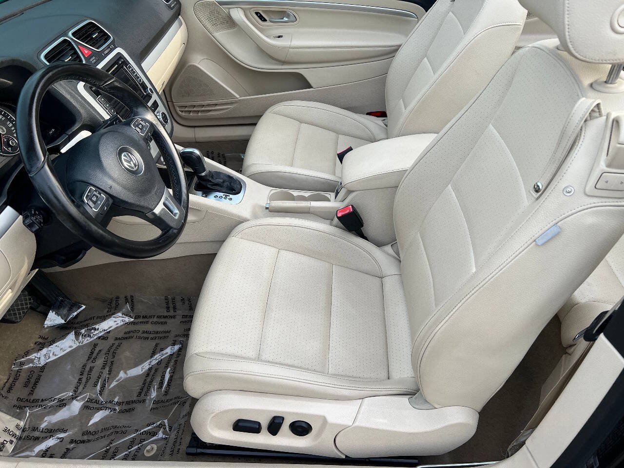 Used 2013 Volkswagen Eos Komfort FWD image 19