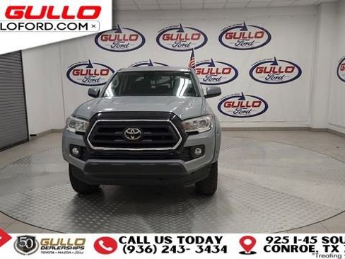 Used 2020 Toyota Tacoma SR5 image 3