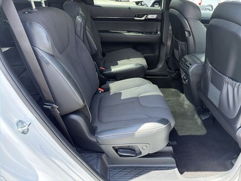 Used 2025 Hyundai Palisade Calligraphy AWD/4WD image 18
