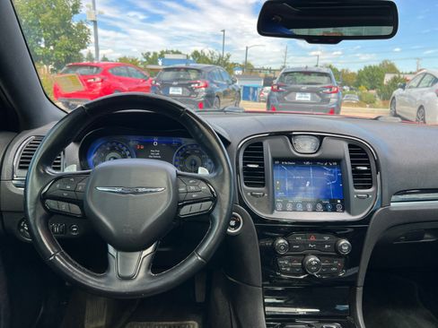 Used 2017 Chrysler 300 S w/ 300S Premium Group AWD/4WD image 20