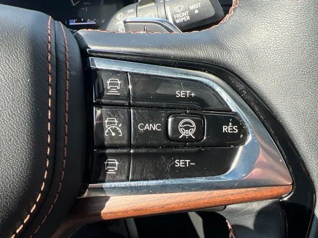 Used 2025 Jeep Grand Cherokee Summit w/ Obsidian Package AWD/4WD image 26