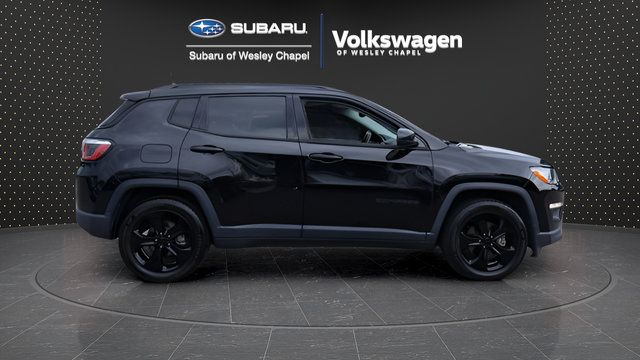 Used 2018 Jeep Compass Latitude w/ Popular Equipment Group FWD image 9