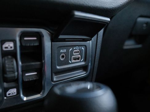 Used 2024 Jeep Wrangler Sport S w/ LED Headlamp & Fog Lamp Group image 29