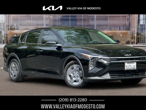 Used 2025 Kia K4 FWD image 1