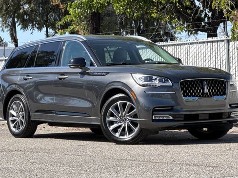 Certified 2020 Lincoln Aviator Grand Touring w/ Equipment Group 301A image 2