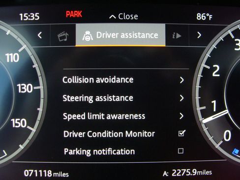 Used 2020 Land Rover Discovery Landmark image 26