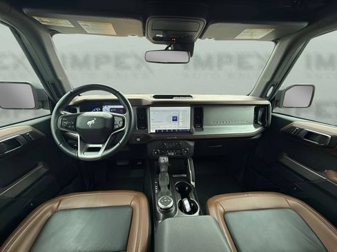 Used 2023 Ford Bronco Outer Banks AWD/4WD image 8