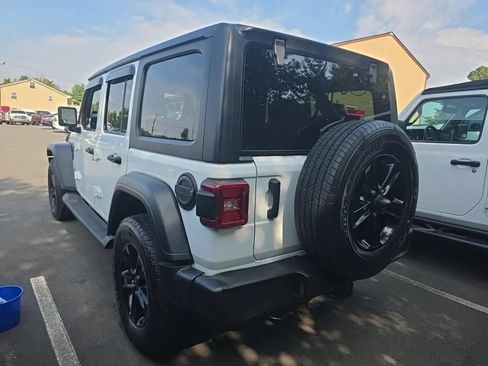 Used 2022 Jeep Wrangler Unlimited Sport AWD/4WD image 4
