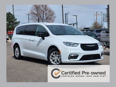 Certified 2025 Chrysler Pacifica Select image 1