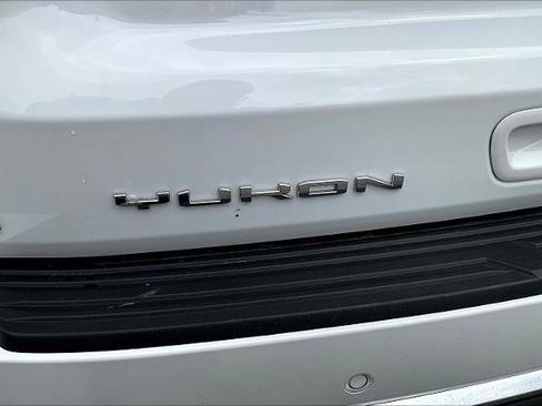Used 2025 GMC Yukon XL Denali image 24