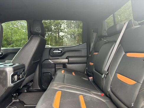 Used 2021 GMC Sierra 1500 AT4 w/ AT4 Value Package AWD/4WD image 15