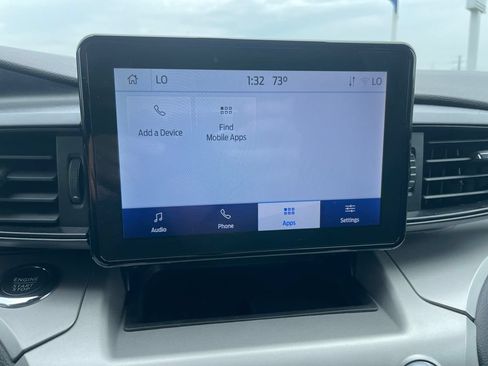Used 2022 Ford Explorer XLT AWD/4WD image 16