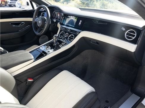 Certified 2021 Bentley Continental GT image 4