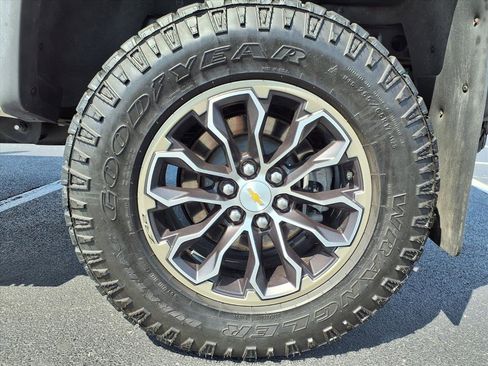 Used 2022 Chevrolet Colorado ZR2 AWD/4WD image 40