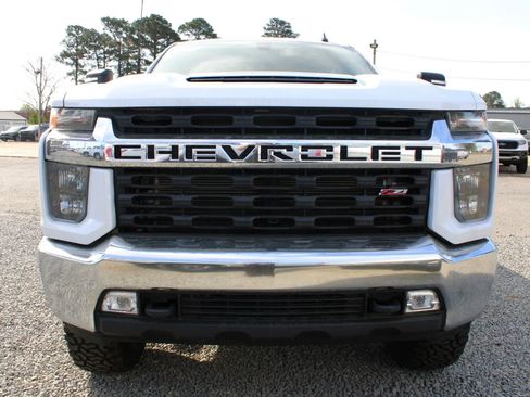 Used 2023 Chevrolet Silverado 2500 LT w/ Convenience Package image 6