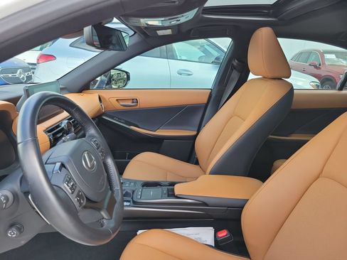 Used 2025 Lexus IS 300 w/ Premium Package RWD image 21