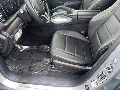 Certified 2022 Mercedes-Benz GLE 450 4MATIC w/ Premium Package image 16
