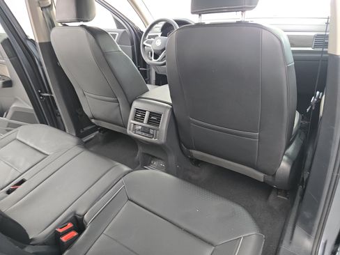 Certified 2023 Volkswagen Atlas SE w/ Panoramic Sunroof Package FWD image 11