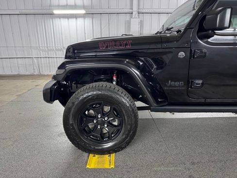 Used 2022 Jeep Gladiator Sport AWD/4WD image 18