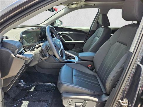 Used 2025 Audi Q5 Premium w/ Convenience Package AWD/4WD image 22