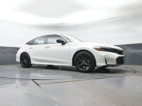 Used 2025 Honda Civic Sport image 29