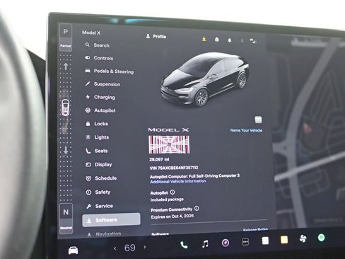 Used 2022 Tesla Model X Plaid image 27