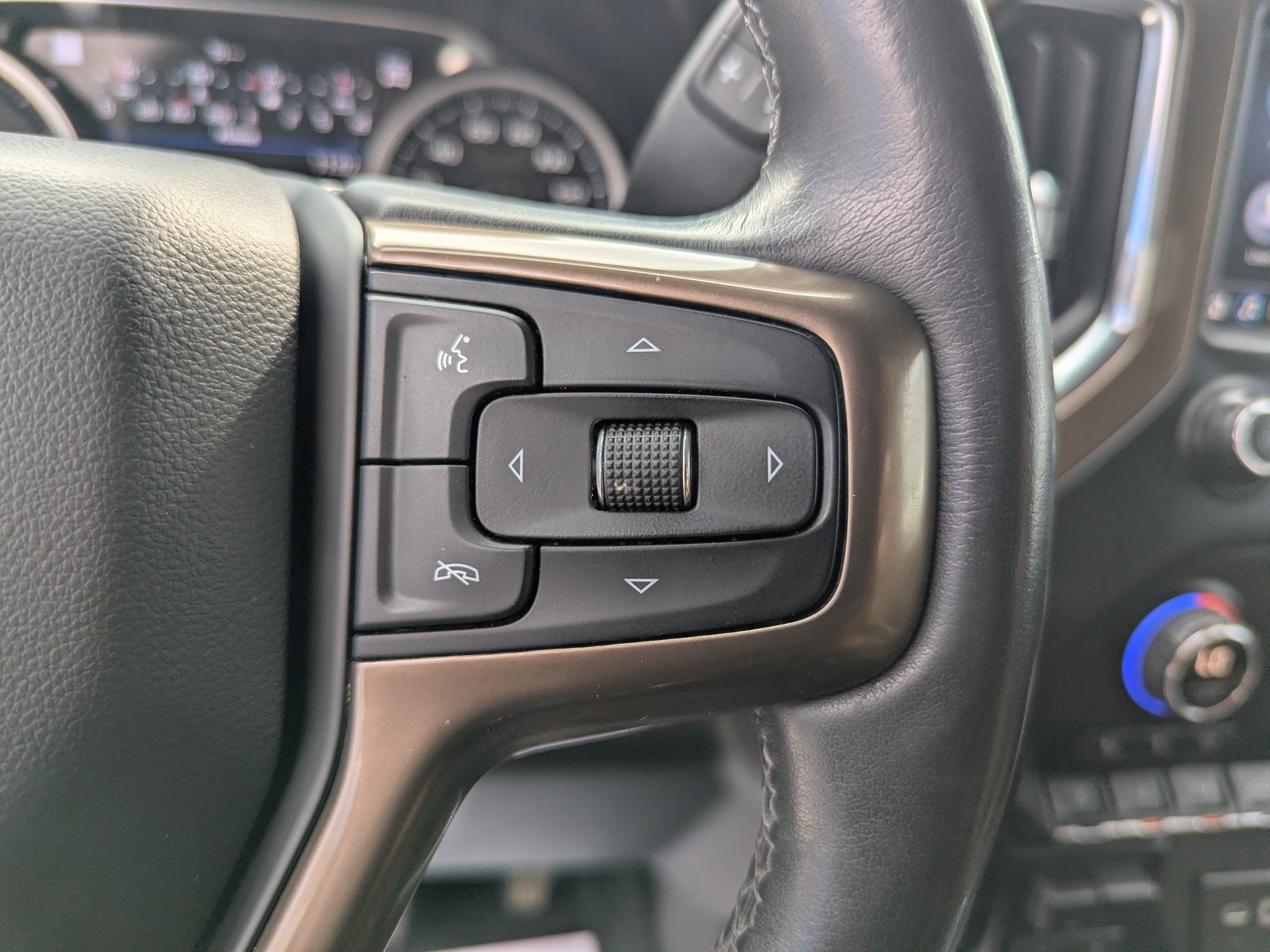 Certified 2020 Chevrolet Silverado 2500 High Country w/ Z71 Off-Road Package AWD/4WD image 17
