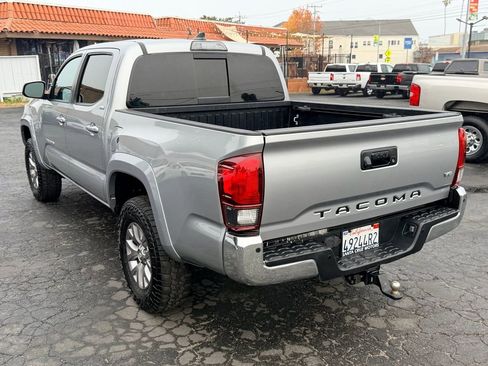 Used 2019 Toyota Tacoma SR5 image 4