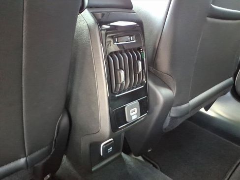 New 2026 Jeep Compass Latitude AWD/4WD image 16