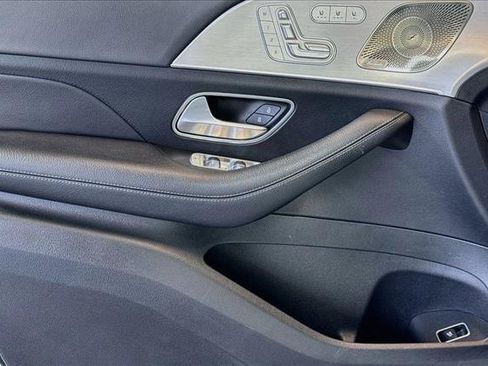 Used 2025 Mercedes-Benz GLE 350 4MATIC image 17