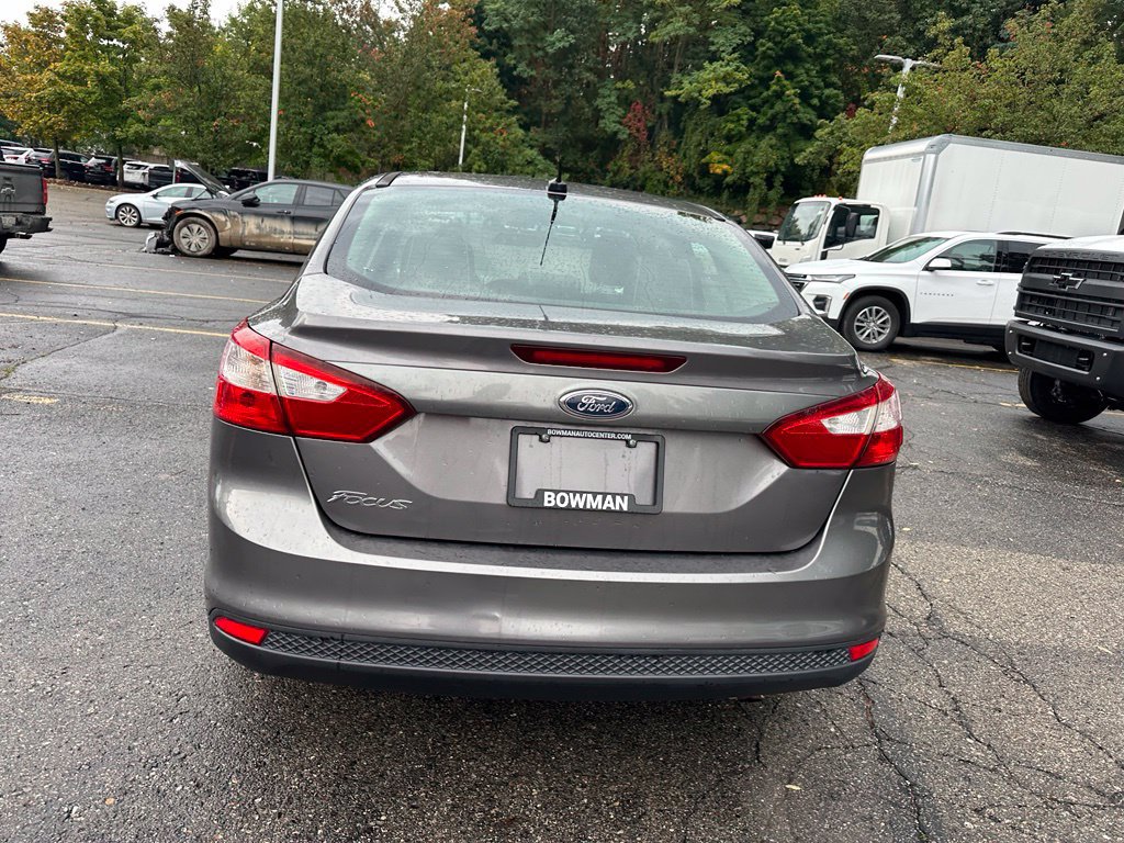 Used 2012 Ford Focus S FWD image 4