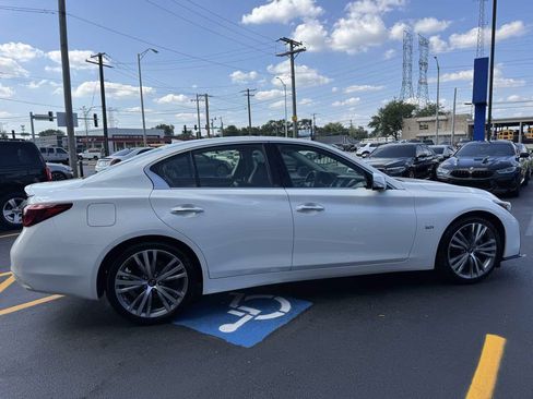 Used 2018 INFINITI Q50 Signature Edition AWD/4WD image 4