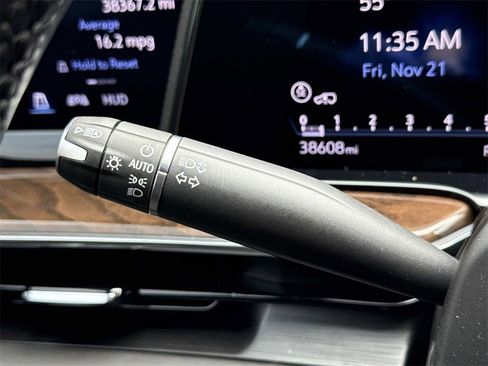 Certified 2024 Cadillac Escalade ESV Sport Platinum image 29