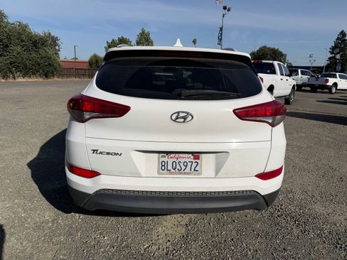 Used 2018 Hyundai Tucson SEL FWD image 4