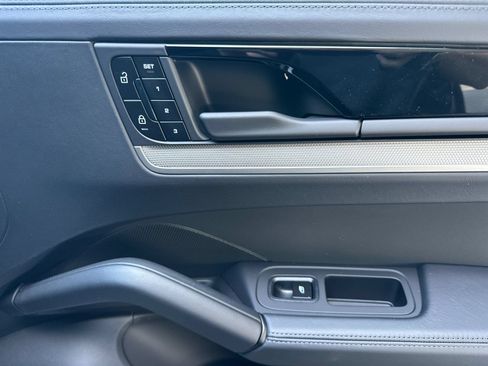 New 2026 Porsche Cayenne AWD/4WD image 20