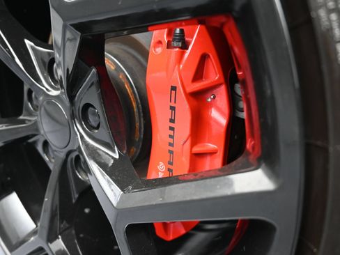Used 2021 Chevrolet Camaro SS RWD image 31