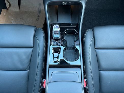 New 2026 Volvo XC40 B5 Plus w/ Protection Package Premier image 14