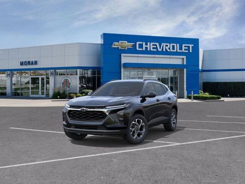 New 2026 Chevrolet Trax LT w/ Driver Confidence Package image 8