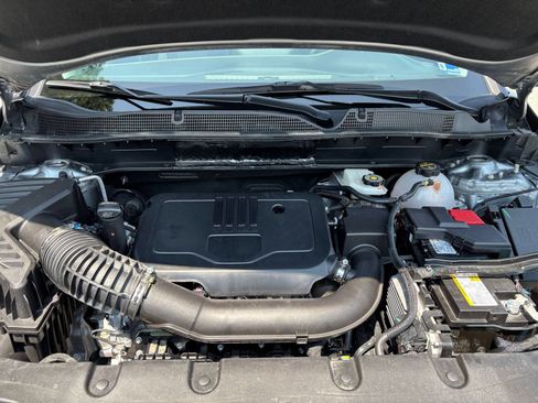 Used 2025 Chevrolet Blazer LT FWD image 33