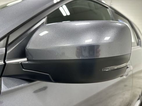 Used 2025 Honda Pilot EX-L image 12