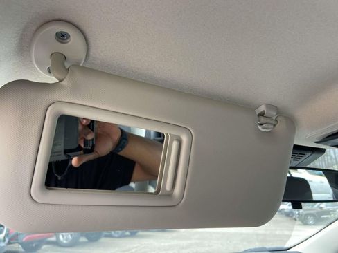 Used 2025 Toyota Corolla LE image 29