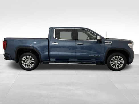 Used 2024 GMC Sierra 1500 Denali w/ Technology Package AWD/4WD image 7