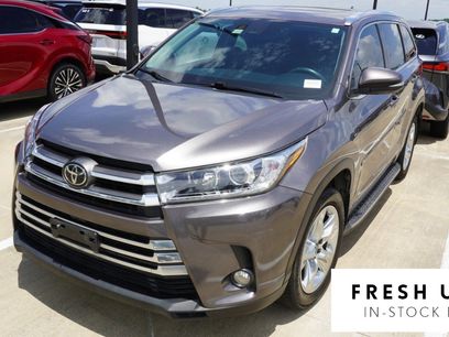 Used 2017 Toyota Highlander Limited