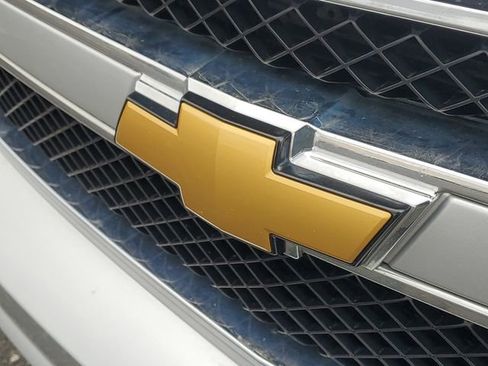 Used 2013 Chevrolet Avalanche LT image 27