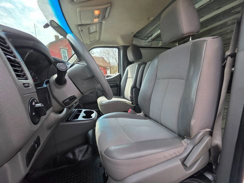 Used 2018 Nissan NV 1500 S w/ Rear Door Glass Package image 8