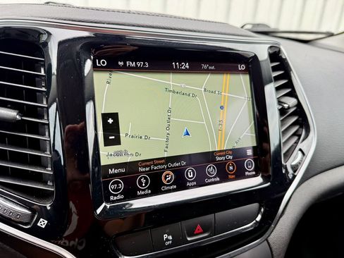 Used 2019 Jeep Cherokee Limited AWD/4WD image 26